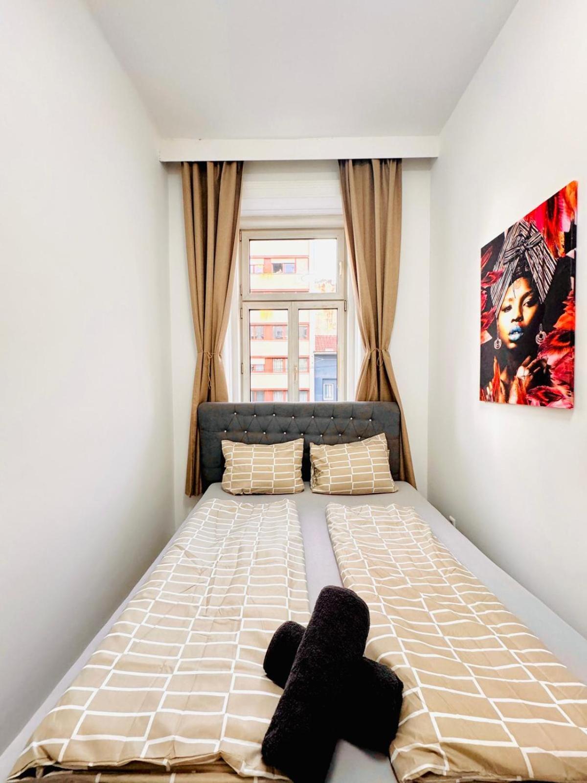 Cozy 9Br Shared Apartment, Only 12Min Walk To Augarten Wien Ngoại thất bức ảnh
