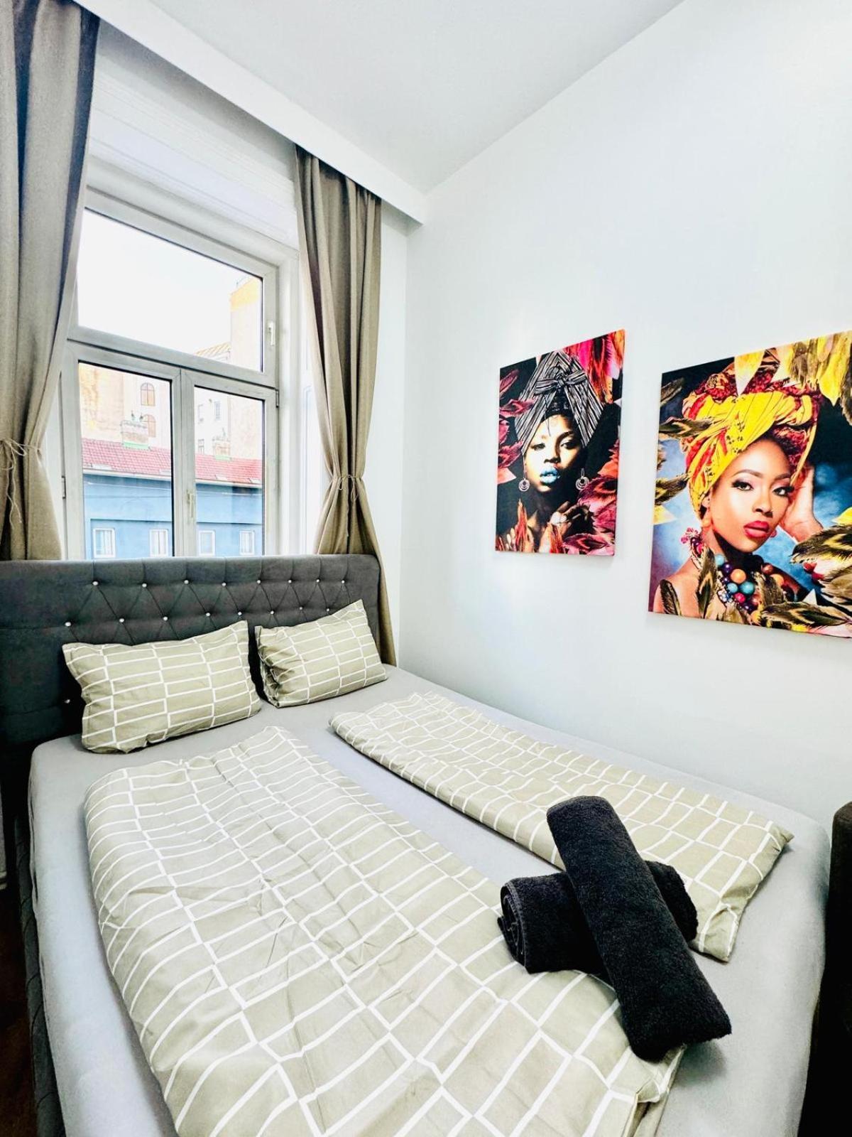 Cozy 9Br Shared Apartment, Only 12Min Walk To Augarten Wien Ngoại thất bức ảnh