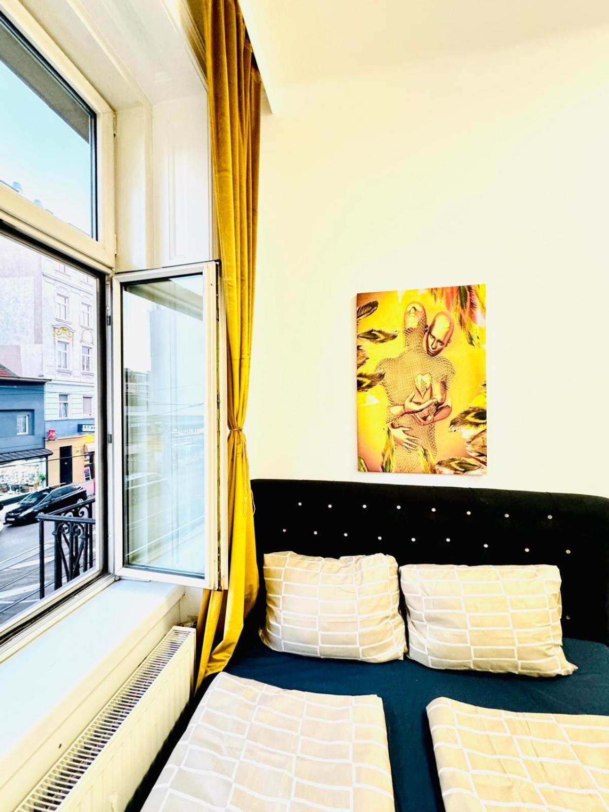 Cozy 9Br Shared Apartment, Only 12Min Walk To Augarten Wien Ngoại thất bức ảnh