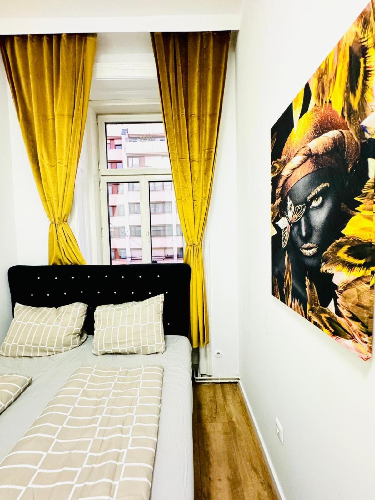 Cozy 9Br Shared Apartment, Only 12Min Walk To Augarten Wien Ngoại thất bức ảnh